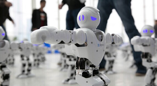 O módulo UART RF é usado para controle de robô inteligente